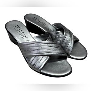 Italian Shoemakers Kenny Women’s Metallic Silver Wedge Sandals 💕